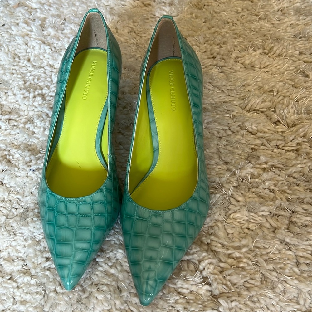 Vince Camuto VC Tritellia Pump  colir Ocean Wet Croco